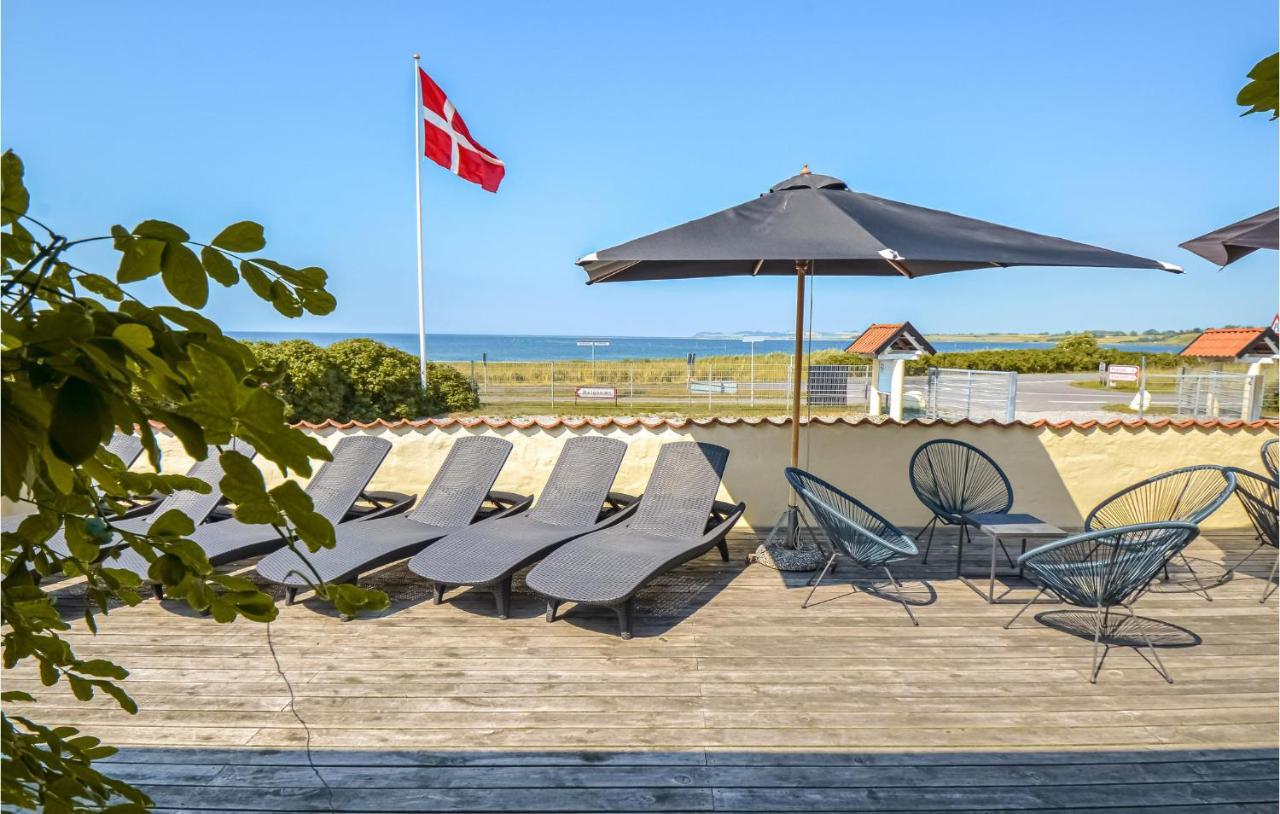 Strandhuset Knebel Экстерьер фото