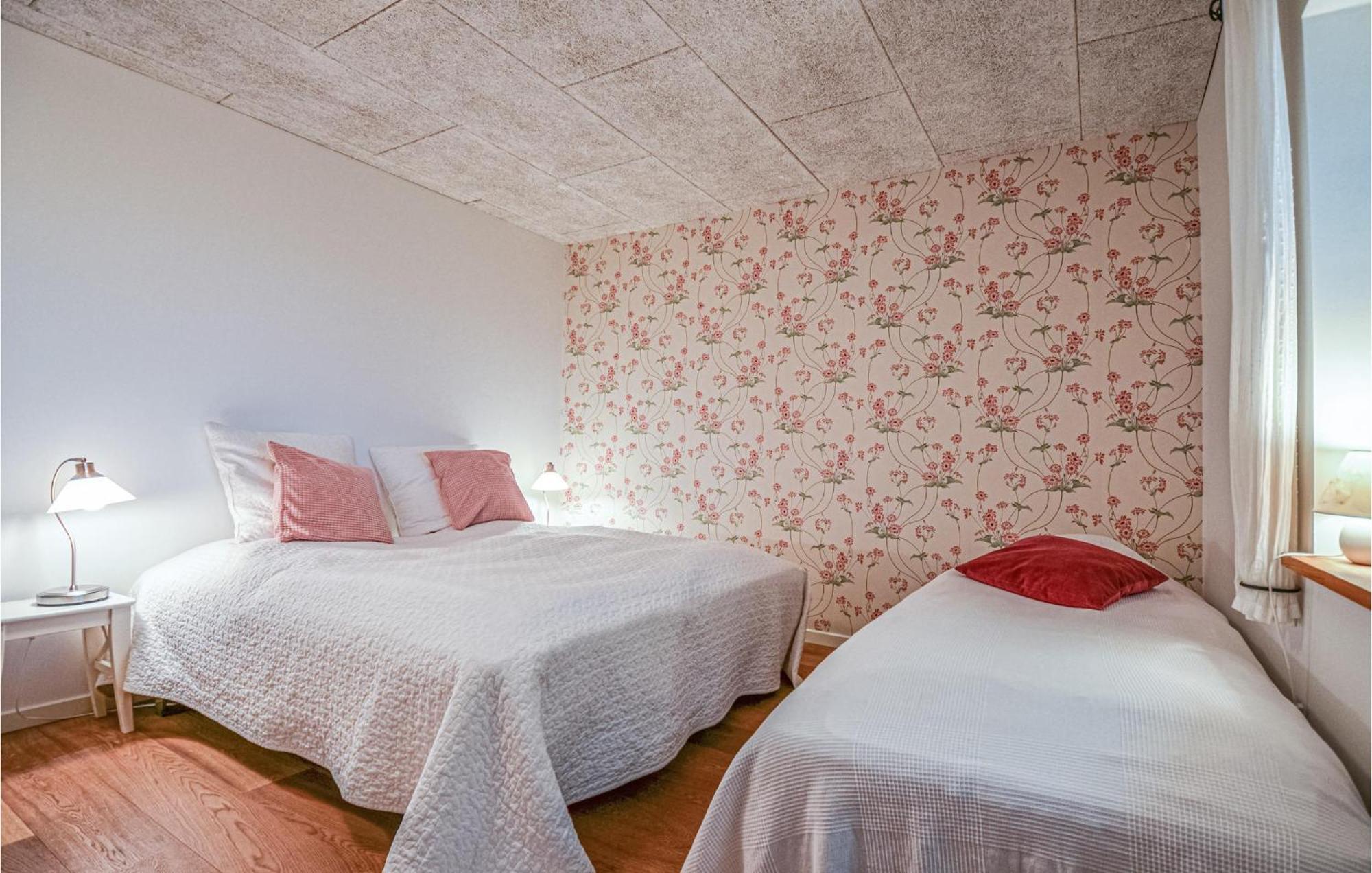Strandhuset Knebel Экстерьер фото