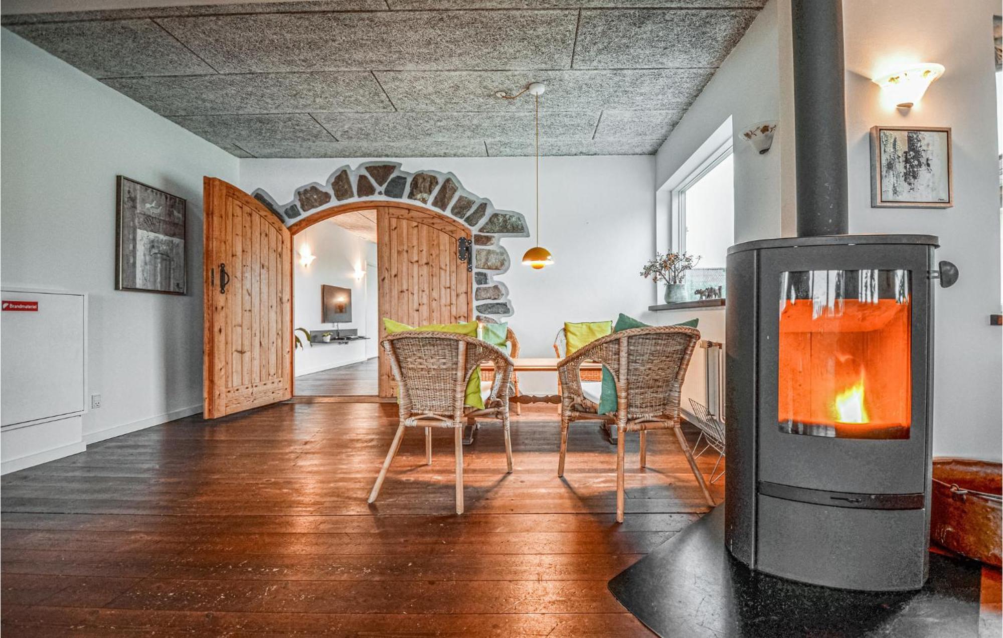 Strandhuset Knebel Экстерьер фото