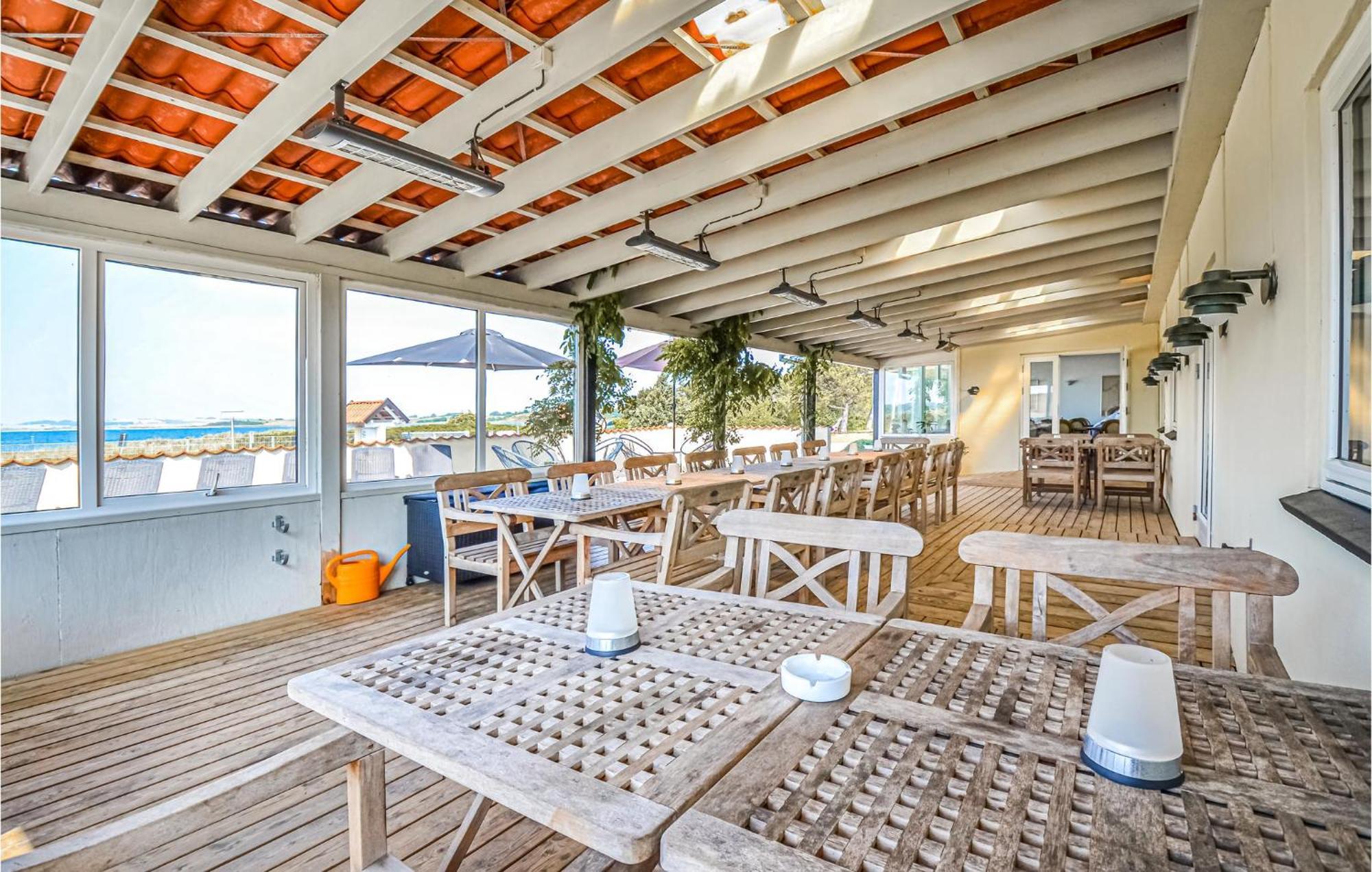 Strandhuset Knebel Экстерьер фото