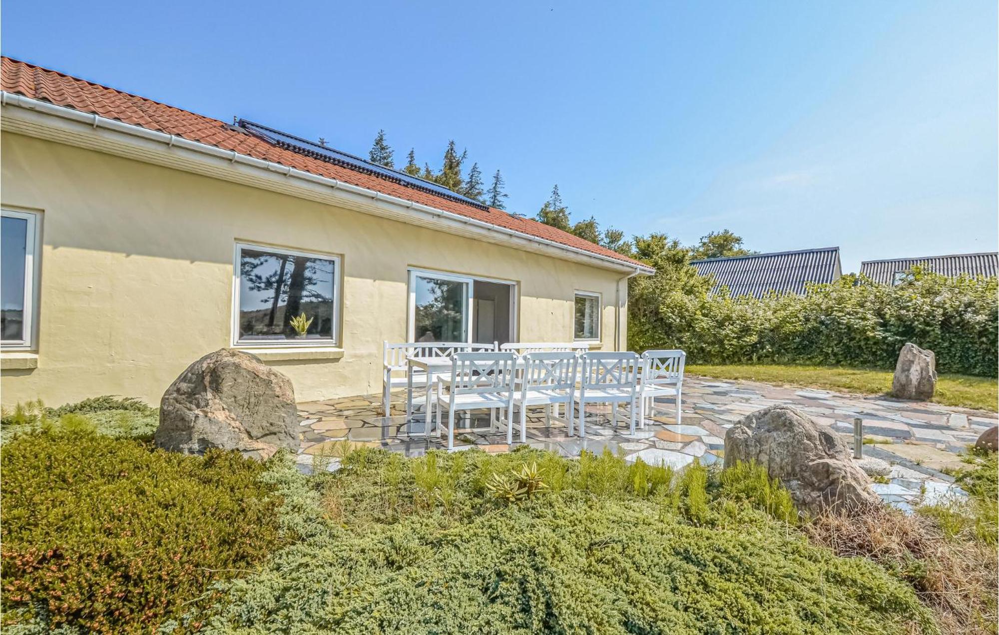 Strandhuset Knebel Экстерьер фото